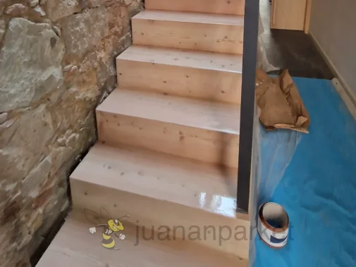 escaleras de parquet